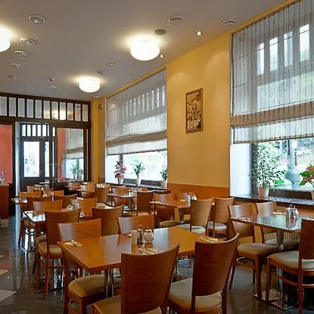 Hotel Gloria 4*