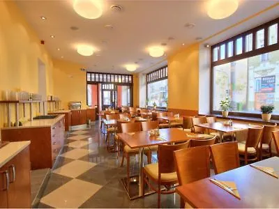 Gloria 4* Praha