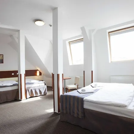 Gloria 4* Prague