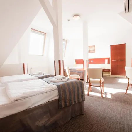 Gloria 4* Prague