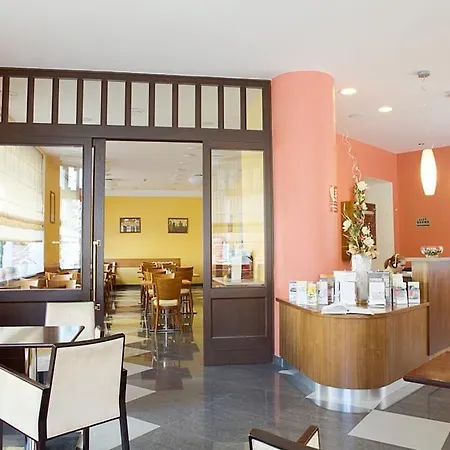 Gloria Hotel